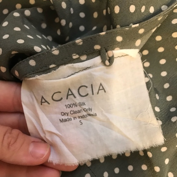 Italy Romper in Puka - Picture 2 of 4